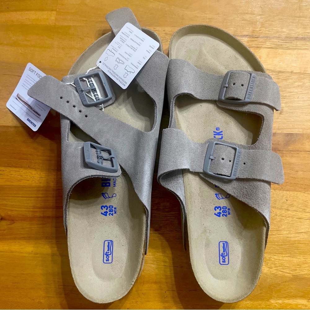 Brand new in Box Birkenstock Arizona sandals stone coin 43 suede soft footbed